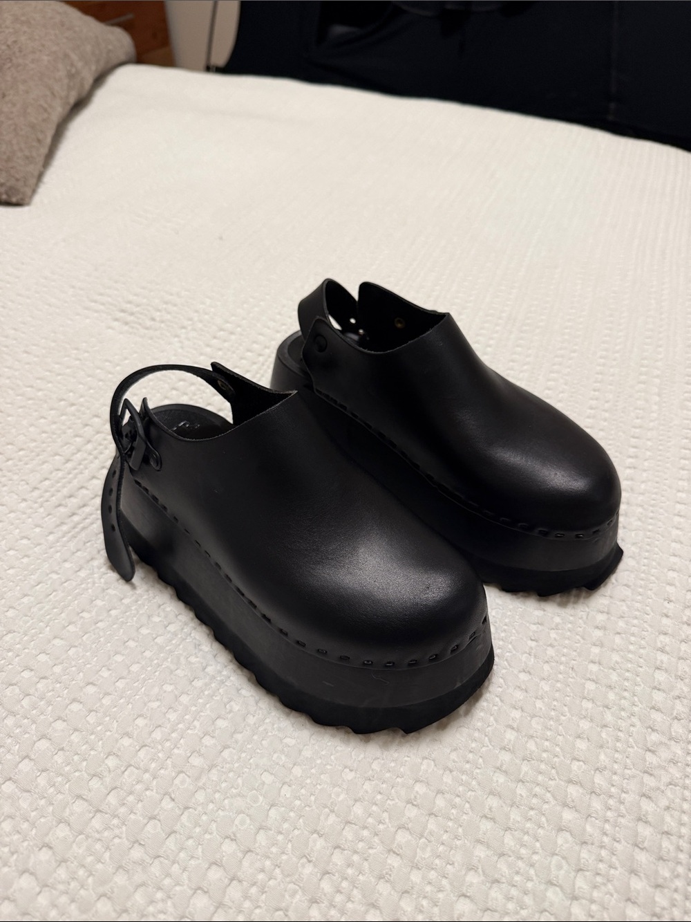 Tegan Clog in Moto Black - Picture 6 of 7